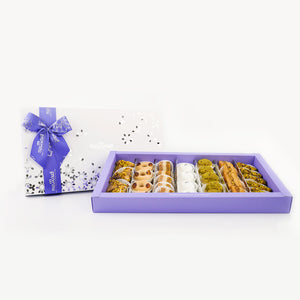 Coffret arabesque dentelle ( 32 pâtisseries )